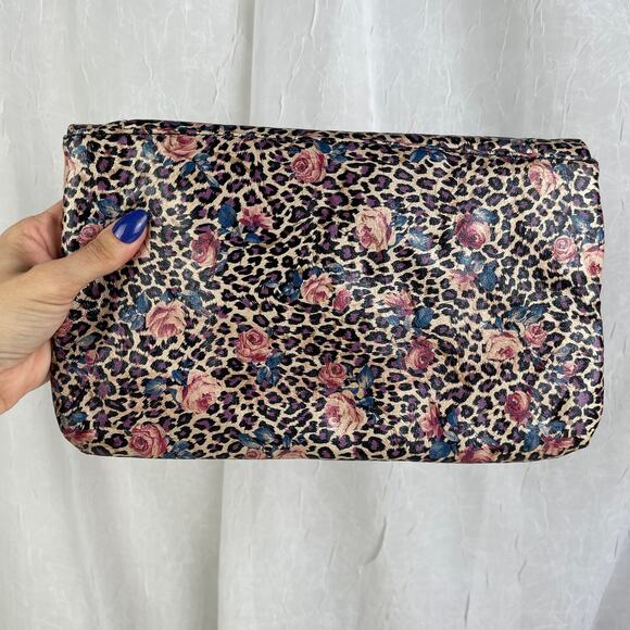 NWOT Envelope Wristlet Clutch Handbag Purple Black Leopard Blue Pink Rose Print - Picture 2 of 16